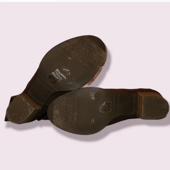 Brown Suede Women's Boots - Picture 6 of 8